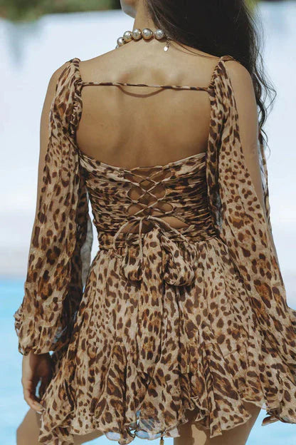 Sandra | Summer mini dress with lantern sleeves