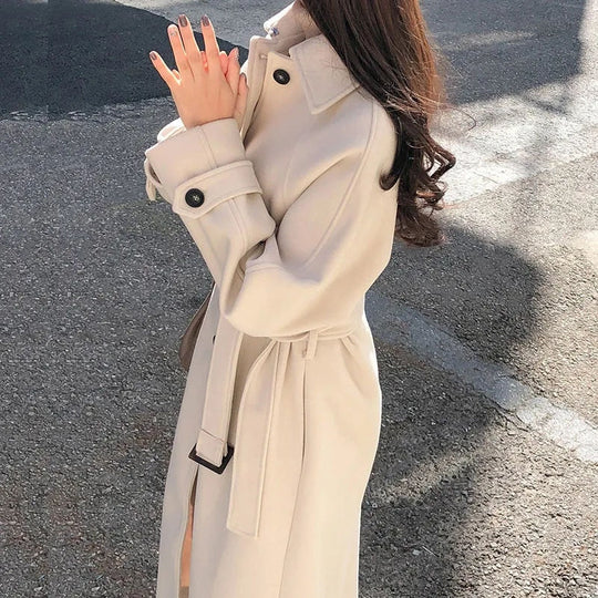 Selena | Damen Lange Elegante Winterjacke | Sandbeige