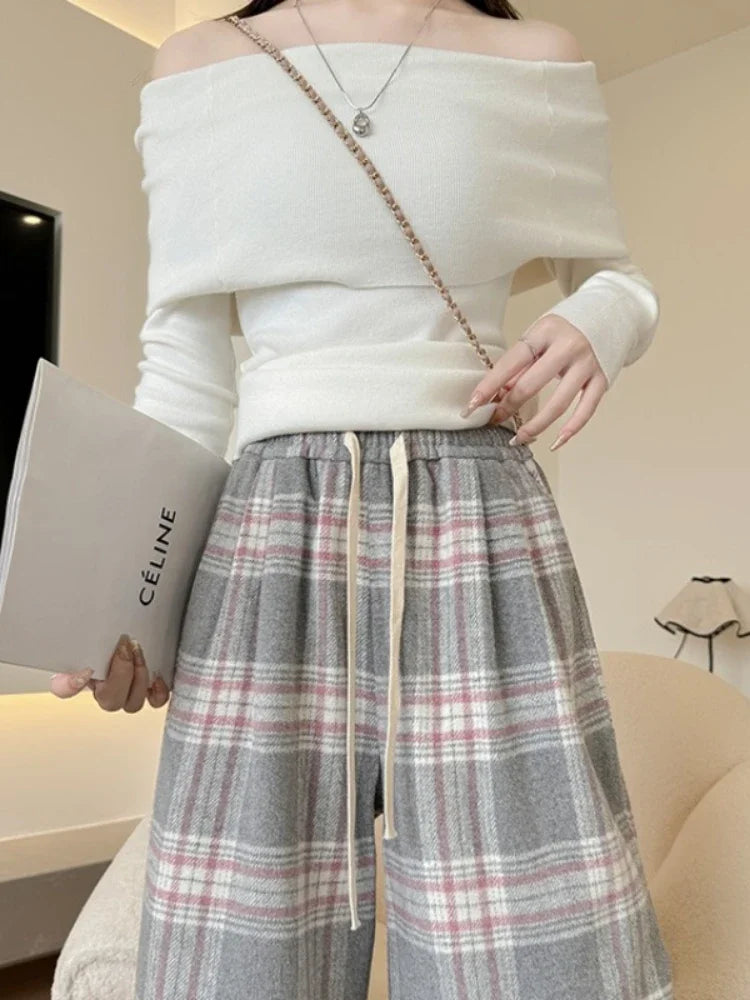 Stuttgart | Women's Oversized Checked Trousers | Black