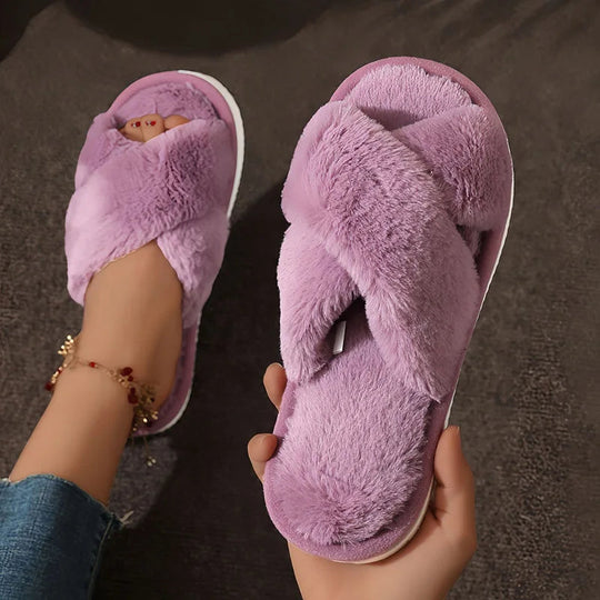 Silvia | Cross-design slippers with anti-slip insole comfortable and breathable