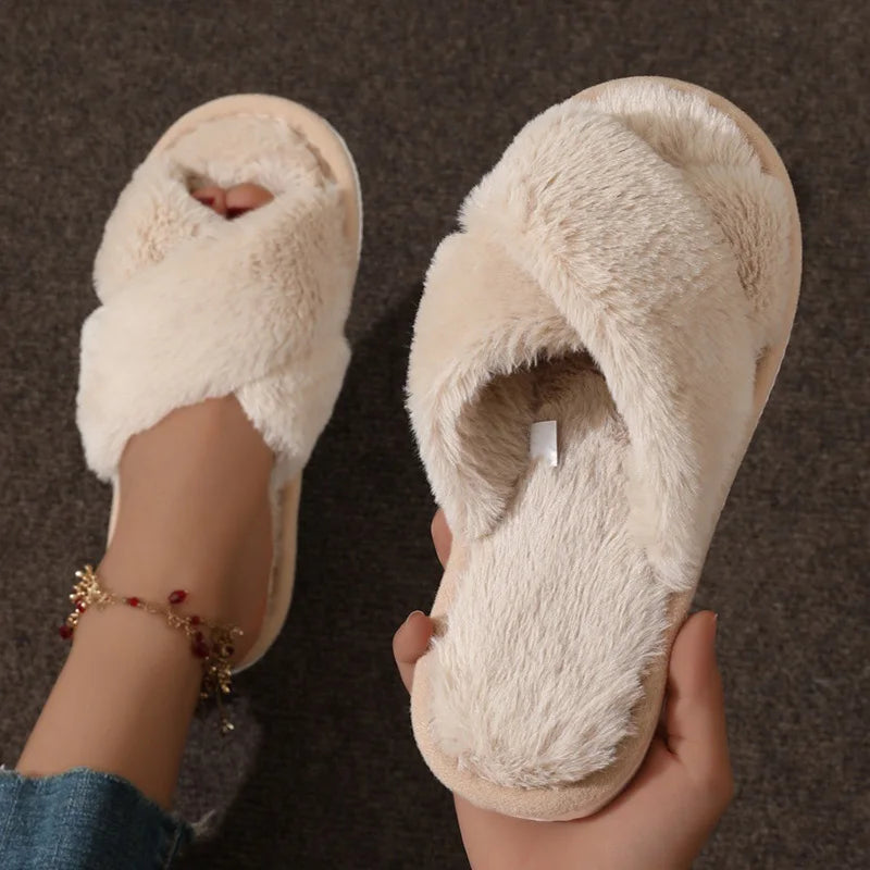 Silvia | Cross-design slippers with anti-slip insole comfortable and breathable