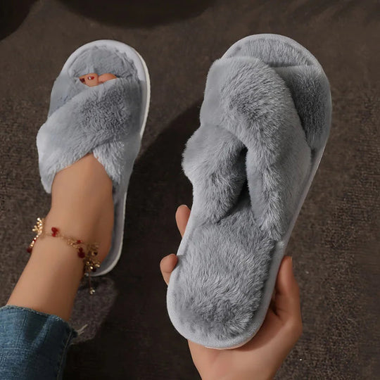 Silvia | Cross-design slippers with anti-slip insole comfortable and breathable
