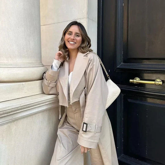 Stephanie | Eleganter kurzer Trenchcoat