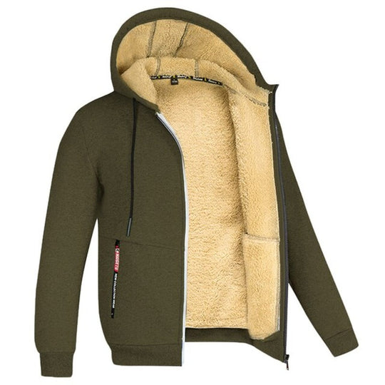 Heren fleece hoodie met zachte voering, perfect voor koudere dagen. Deze comfortabele jas biedt extra warmte en is voorzien van een ruime capuchon en ritszakken voor praktisch gebruik. Ideaal voor dagelijks gebruik en buitenactiviteiten, met een moderne en stoere uitstraling die gemakkelijk te combineren is met verschillende outfits.