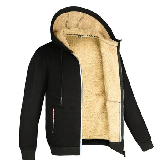 Heren fleece hoodie met zachte voering, perfect voor koudere dagen. Deze comfortabele jas biedt extra warmte en is voorzien van een ruime capuchon en ritszakken voor praktisch gebruik. Ideaal voor dagelijks gebruik en buitenactiviteiten, met een moderne en stoere uitstraling die gemakkelijk te combineren is met verschillende outfits.