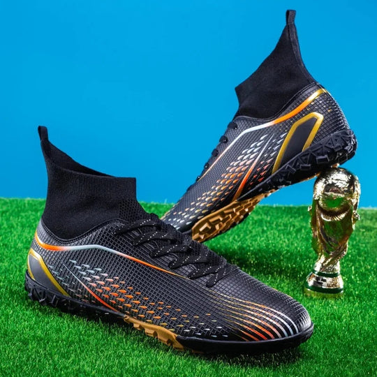 Thomas | Rutschfeste Outdoor-Fußballschuhe