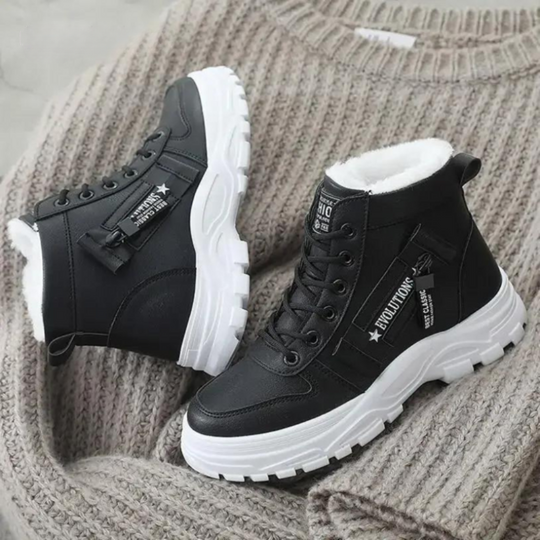 LuxeStride winter laarzen voor vrouwen, een combinatie van functionaliteit en mode voor koude dagen.
