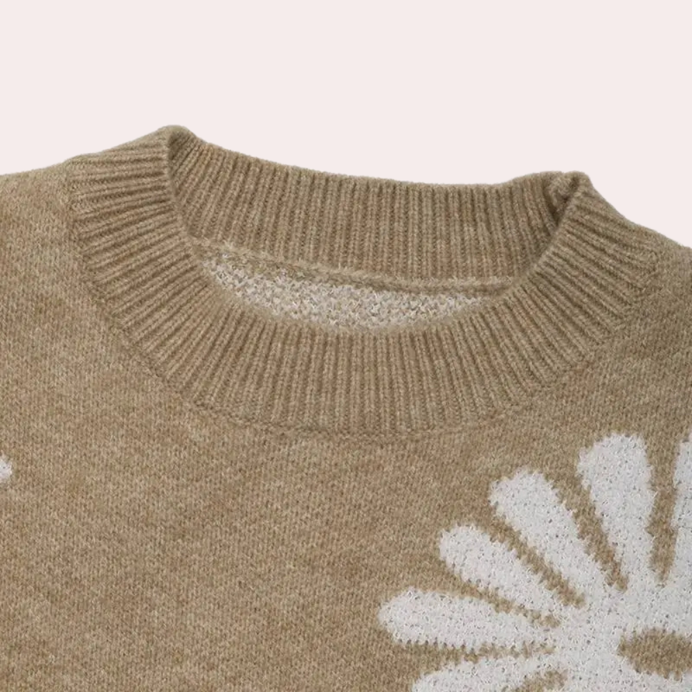 Noëlle | Women's Knitted Sweater With Flower Pattern | Beige