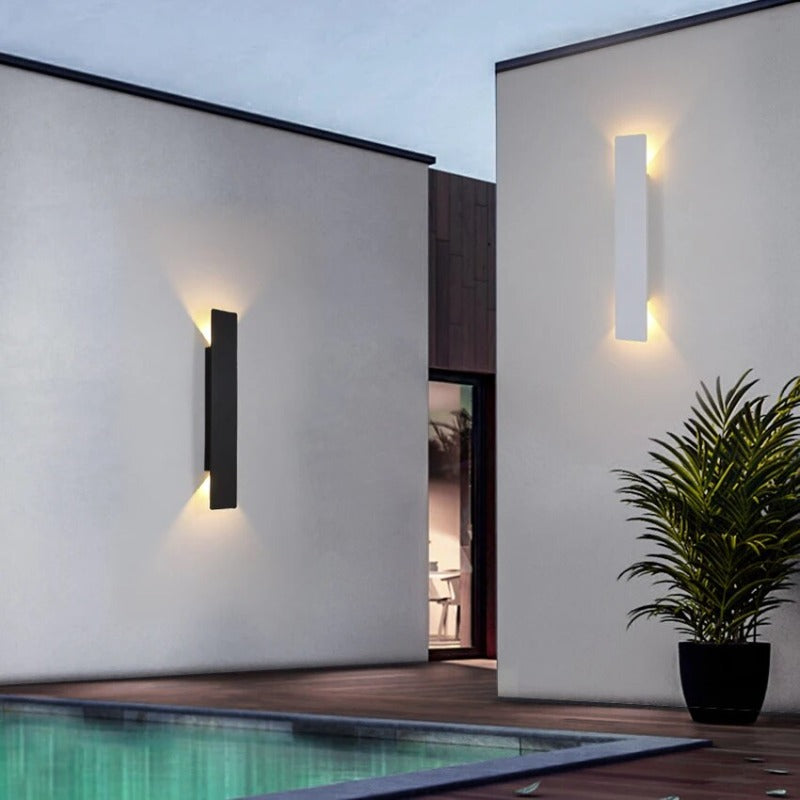 AquaLux | Lampada da esterno impermeabile | Design minimalista da parete