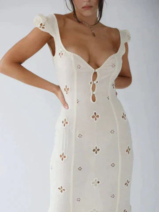 Mira - Casual off-shoulder dress with cut-out design