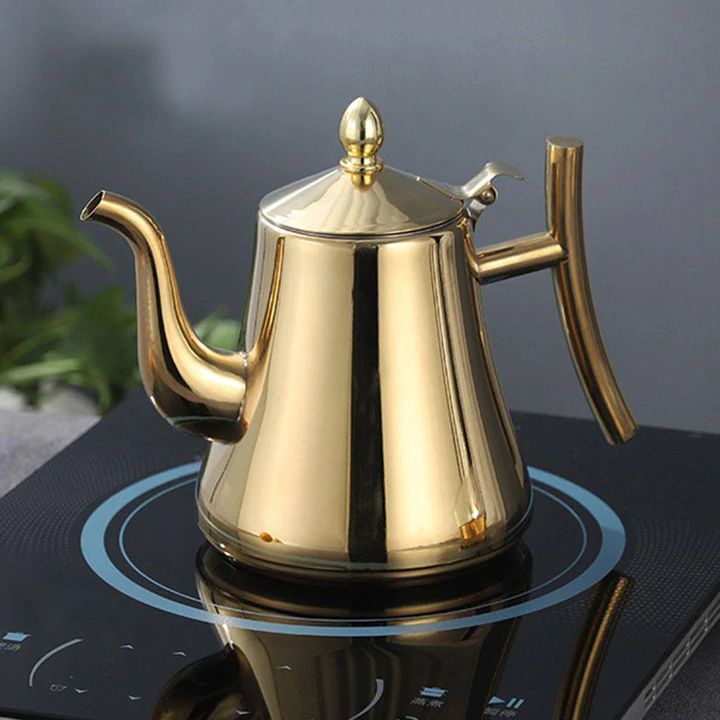 SteelBrew Roestvrijstalen Theepot voor het maken van thee in stijl met een elegante waterkoker.
