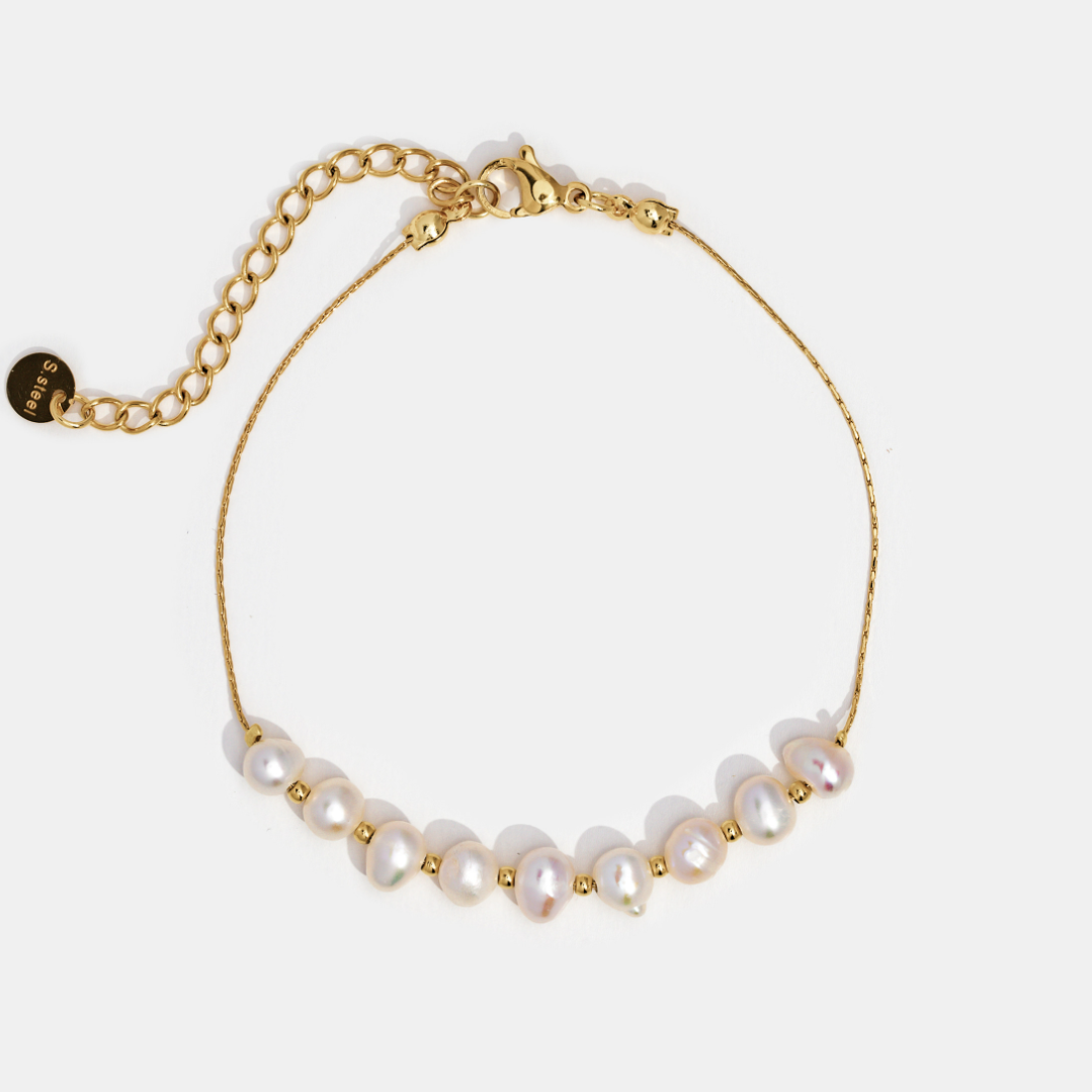 Armband met een minimalistisch design en een elegante uitstraling.