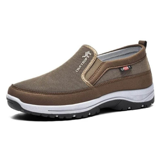 Lichtgewicht wandelschoenen, ideaal voor dagelijks gebruik.
