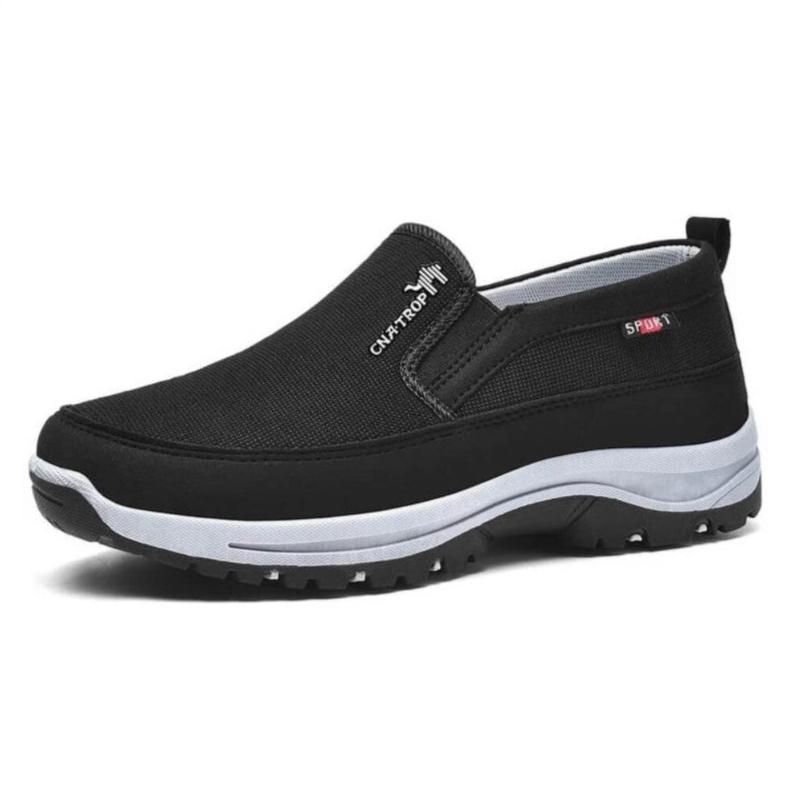 Praktisch slip-on design voor eenvoudig aan- en uittrekken.
