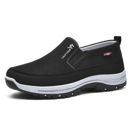 Praktisch slip-on design voor eenvoudig aan- en uittrekken.
