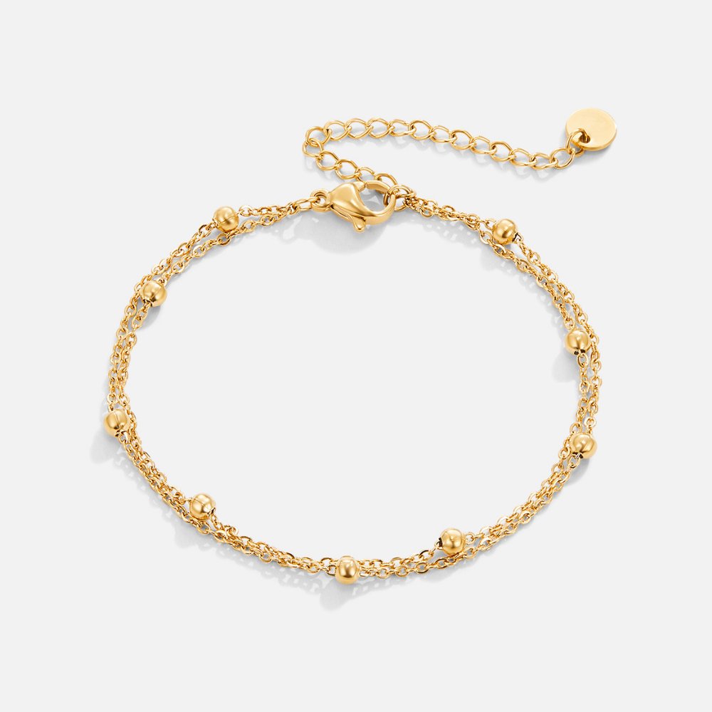 Elegant gedetailleerde armbanden, perfect om elke outfit compleet te maken.
