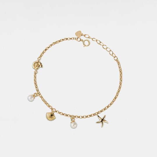Noor elegante bedelarmband die perfect is om een vleugje stijl en persoonlijkheid toe te voegen aan elke outfit.