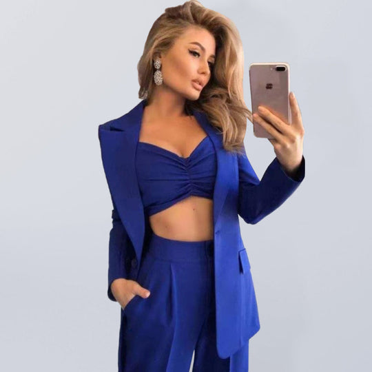Kylie - Confezione da tre pezzi in un design classico monocromatico