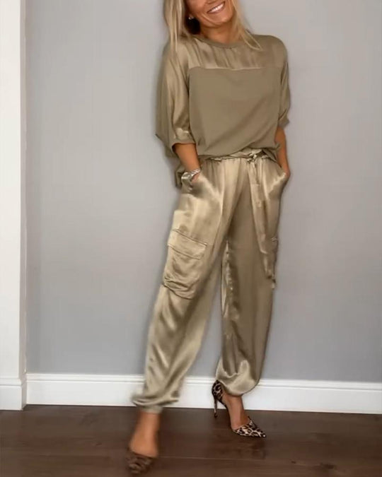 Sophia elegante satijnen set voor dames, perfect voor speciale gelegenheden of een avond uit.
