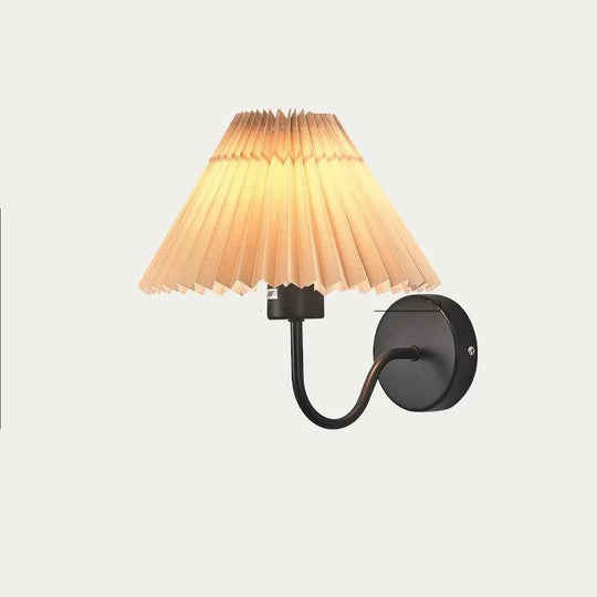 LumoNova | Modern wall lamp with sleek design | Black