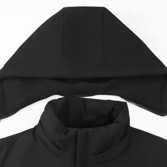 Binnenkant van de parka met zachte, isolerende voering.
