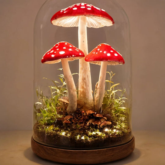Liora | Handgefertigte Pilzlampe mit warmem Licht | Rot